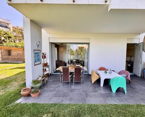 Létesítmények, Eden Island Escape 2BR - Near Beach and Pools in Sidi El Haj Bou Derbala