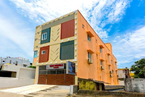 A szálláshely kívülről, B2N Hotels Near Ramachandra Hospital Porur in Poonamallee
