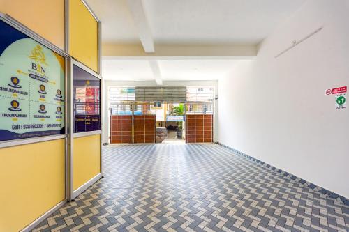 B2N Hotels Near Ramachandra Hospital Porur in Poonamallee