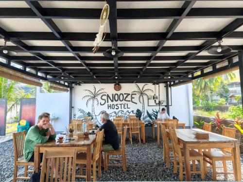Facilities, Snooze hostel lombok  in Lombok