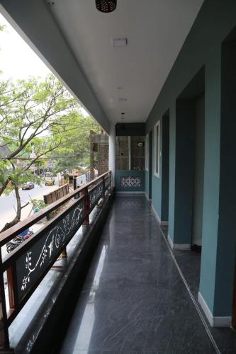 JP Residency, near to Isha, Adhiyogi & Karunya near Velliangiri mäed