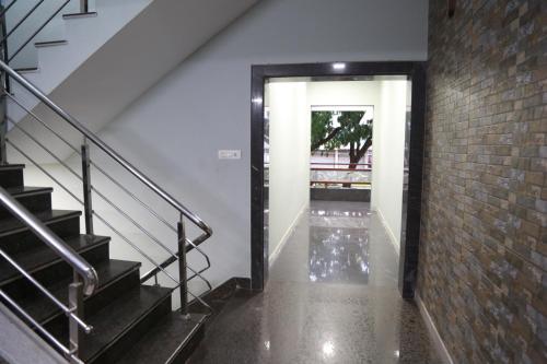 JP Residency, near to Isha, Adhiyogi & Karunya near Velliangiri mäed
