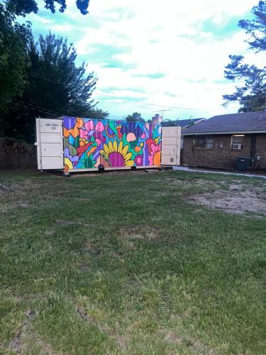 Stylish Container Stay Near Dallas - Hidden Trail in Balch Springs (TX)