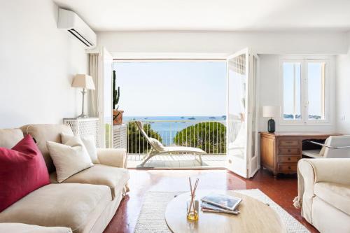 Premium Penthouse with Panoramic Sea View