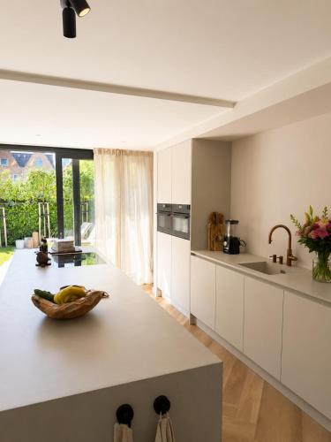 廚房, Urban villa, Garden, Private parking in 北韋克-賓能