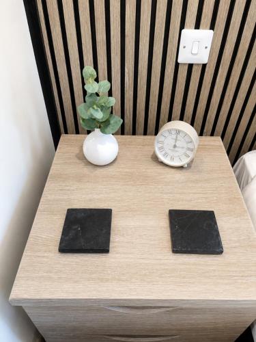 Contemporary Studio Rooms, Stockton, Pet Friendly, Wifi in Longičingtona