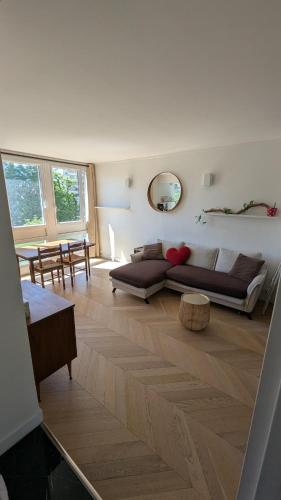 Cozy apartment at the foot of Parc de Belleville