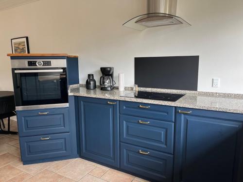 Cuina, Bright and quiet townhouse in Odense SV