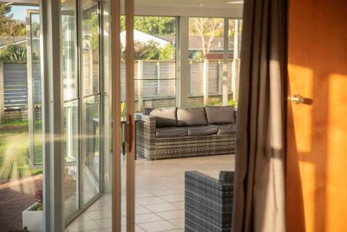 Salt House - Walk to Surf - Sleeps 8 in Oakura