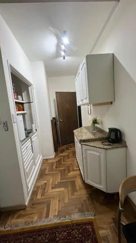Confortable studio - image 4