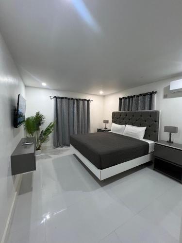 Deluxe two 2 bedroom in พริออรี