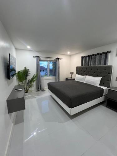 Deluxe two 2 bedroom in พริออรี