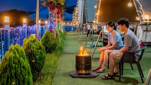 Exterior view, Goseong Bluebeach Pension&Glamping near Gaesma-Eul