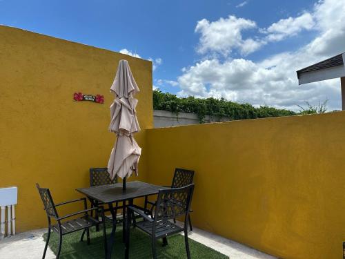 Vistas, Paradise Harbour Tropical Luxury Retreat Fully AC in Old Harbour