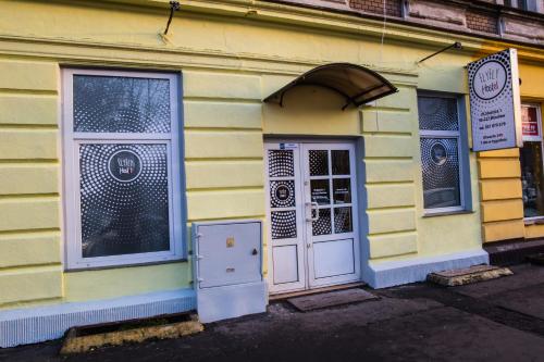 FlyFly Hostel , darmowy parking , rezerwuj przez urządzenia mobilne -10 procent – Wroclaw, VA