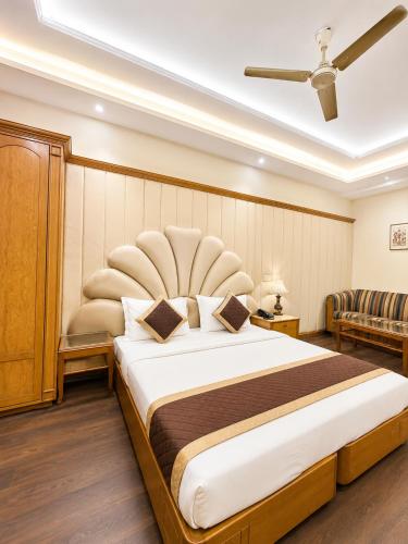 Hotel Kochar International - 1 Minute From Gaffar Market Karol Bagh New Delhi – Delhi, NY