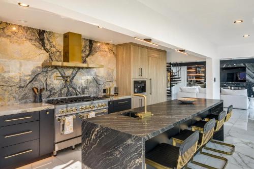 Luxe Hollywood Hills A-Frame: Iconic Former Venue!