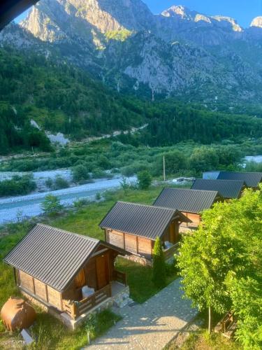 Guesthouse Center Park Valbona in Вальбона