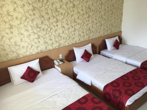 Deluxe Triple Room image 4