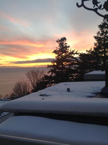 Donna's Bed & Breakfast – White Rock