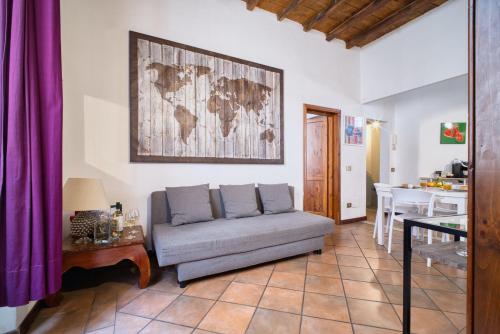2 Bdr family apt Balestrari Palace Campo dei Fiori Piazza Navona Piazza Venezia