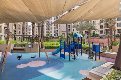 StayShort - Stylish 1BR Apartment - Near Burj AlArab - Family-Friendly - Sleeps 4 near Zaap