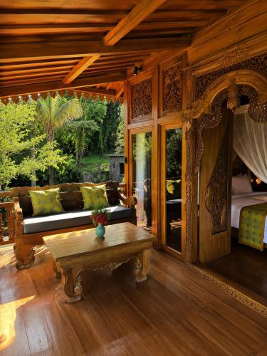 陽台/露台, Alamdhari Villa Sidemen in 席德門