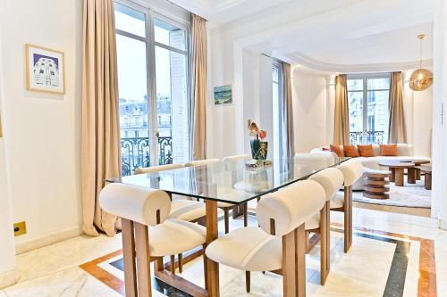 Le Carré Parisien