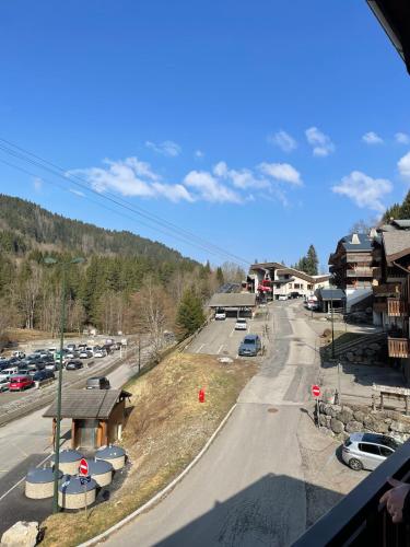 Dintorni, Charmant duplex au pied des pistes linge inclus in Les Fys