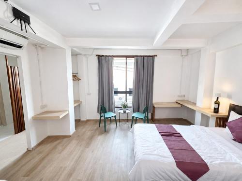 ดีลักซ์ สำหรับ 3 คน (Deluxe Triple Room)