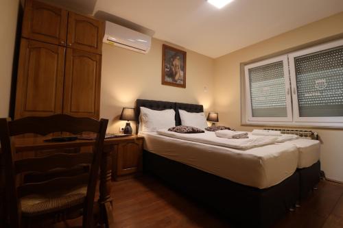 1 double bed