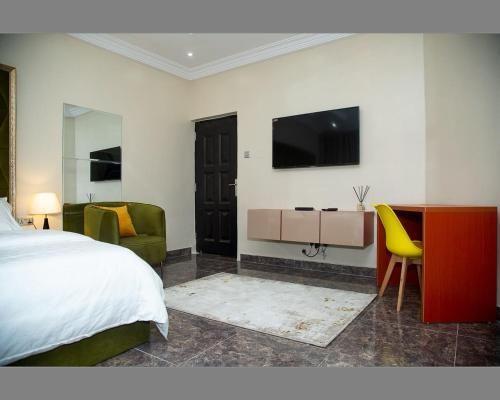 Lovely Mini One Bedroom Apartment - image 5