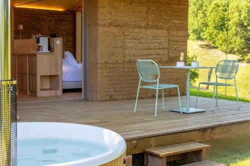 Les Safranières Eco-Lodge d'exception Terre (Les Safranieres Eco-Lodge d'exception Terre) in Sauveterre-de-Rouergue