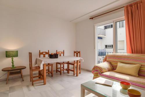 Apartamento Tomy - sólo familias - image 2