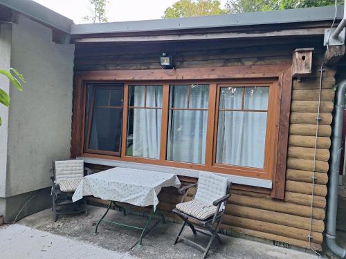 Aed, Studio Auenland in Kottingbrunn