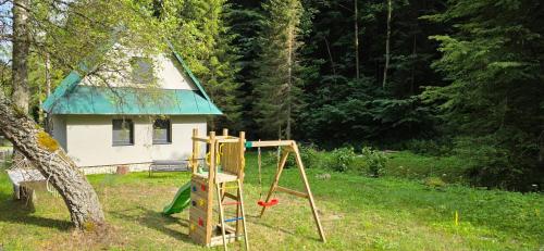 Spēļu laukums, Apartmanica Mountain cottage Rybie 480, Staré Hory, Low Tatras (Apartmanica Mountain cottage Rybie 480, Stare Hory, Low Tatras) in Valentova