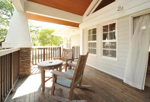 Three-Bedroom Suite Cottage
