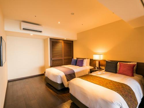 Corner Suite in Annex Bldg