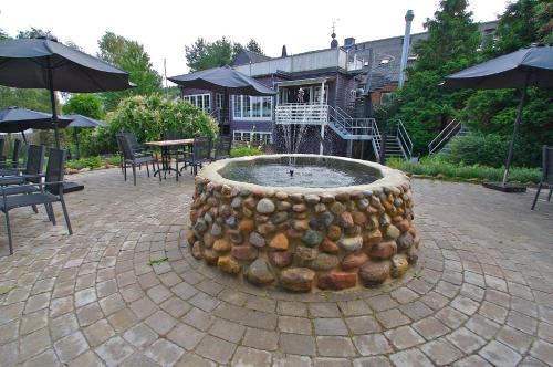 Comoditats, Nørre Vissing Kro in Skanderborg