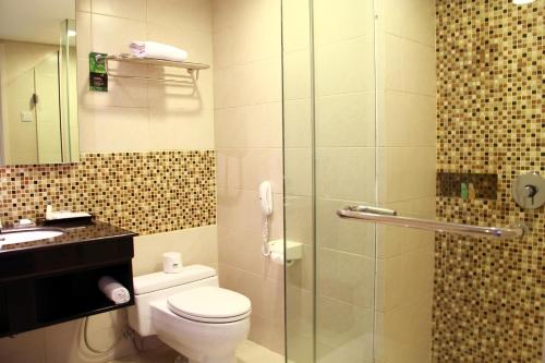 Java Paragon Hotel and Residences Room Type - Deluxe Twin Room