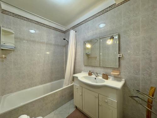 Vilamoura Golf Apartment 3 With Pool by Homing - image 3