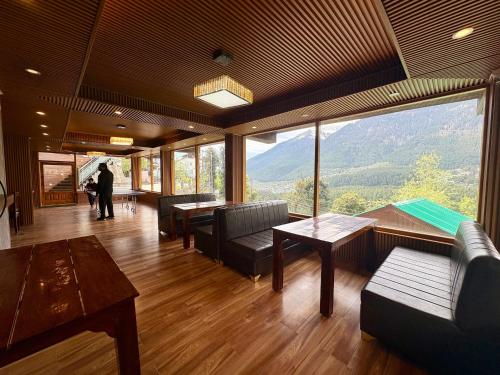 Hotel Naina Rockland , Manali photo 3