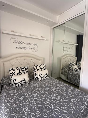 Sammy's Apartment