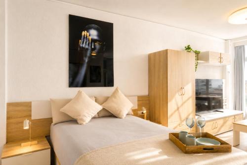 Encantador Estudio con Piscina, Parking, Gran TV - Torremolinos centro