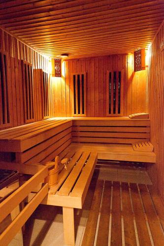 Magnolia Spa Retreat in Vladaya