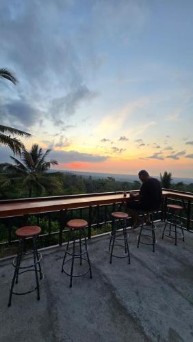 Bale Sunset Inn in Senaru