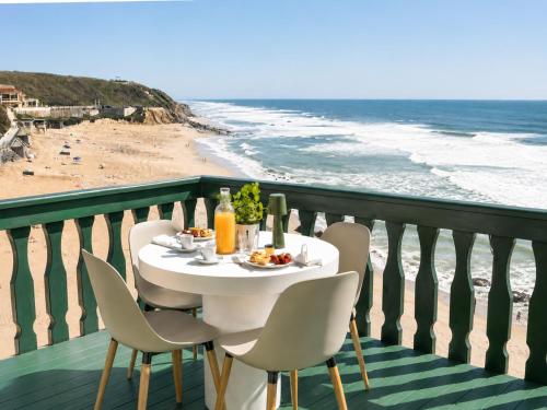 المنطقة المحيطة, Frente Mar in Marinha Grande