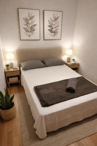 Cozy Economy Room In The City Center in جرانوليرز