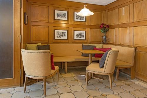 大廳, 阿爾皮納飯店 (Hotel Alpina) in 策馬特