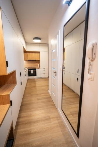 vhod, JM Apartment in Priemyselny Obvod